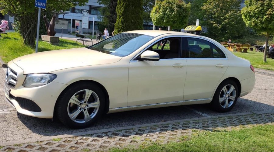 Taxi Bad Nauheim - Taxi in Bad Nauheim, Flughafentransfer, Krankenfahrten, Fernfahrten, Stadtfahrten